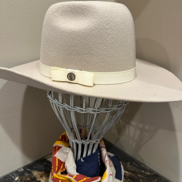 Rockin C Cream Felt Hat - Picture 1 of 3